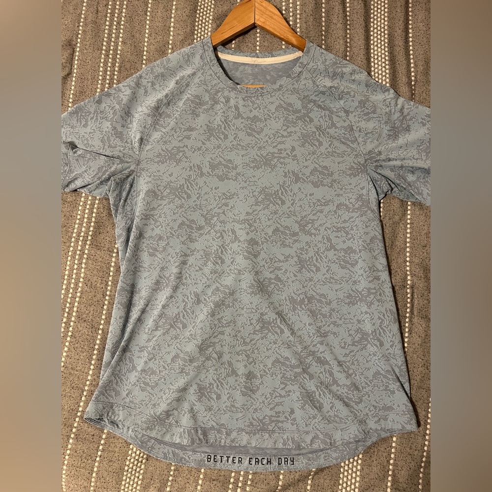 Men's Lululemon Blue and Gray Shirt